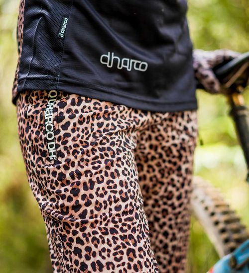 Pantalón Mujer Gravity Pants Leopard Dharco